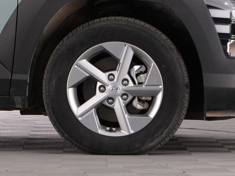 Vehicle Image 40