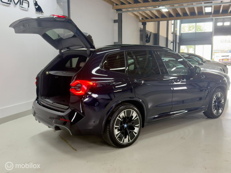 Vehicle Image 40