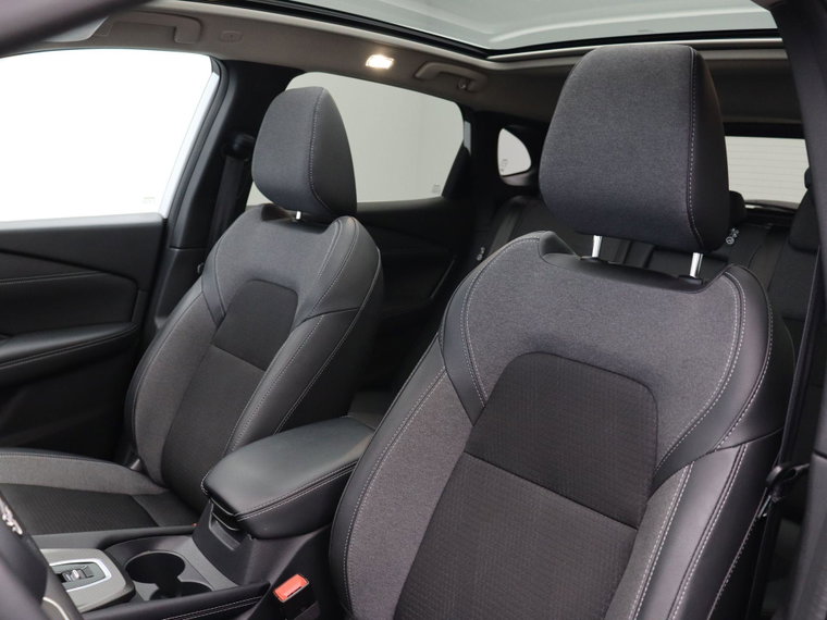 Vehicle Image 37