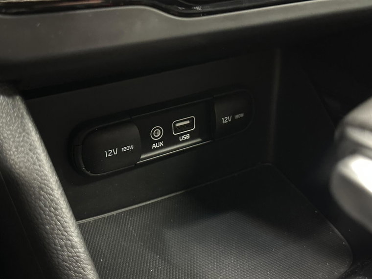 Vehicle Image 57