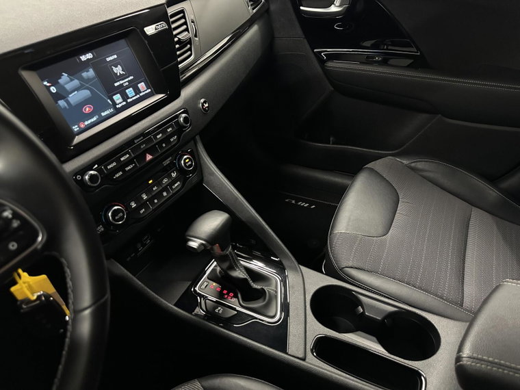 Vehicle Image 60