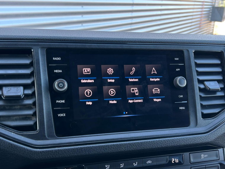 Vehicle Image 20