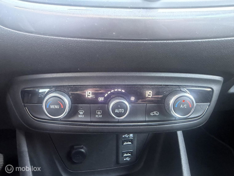Vehicle Image 29