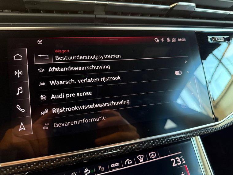 Vehicle Image 38