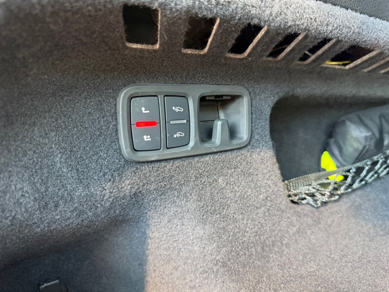 Vehicle Image 45