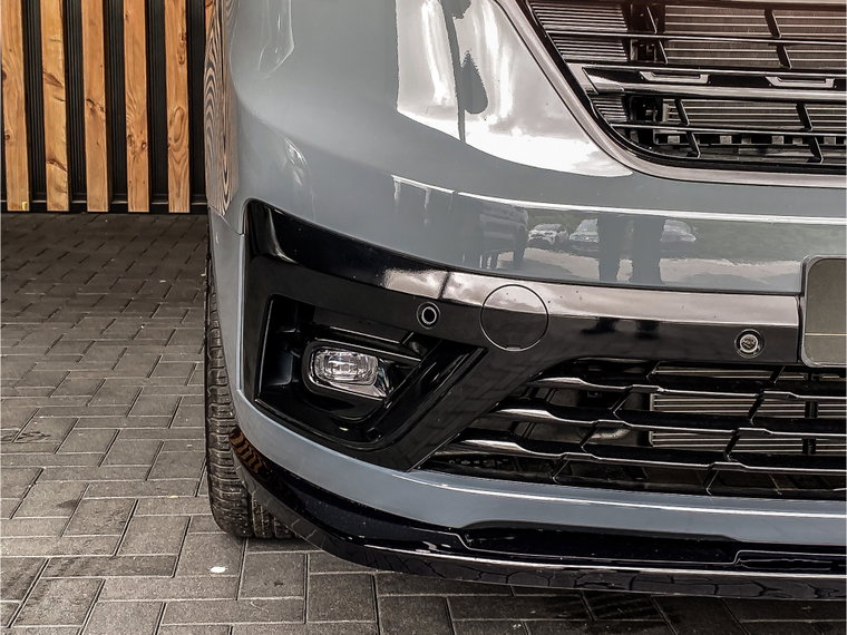 Vehicle Image 35