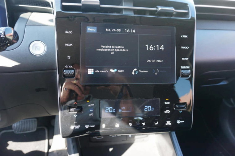 Vehicle Image 15