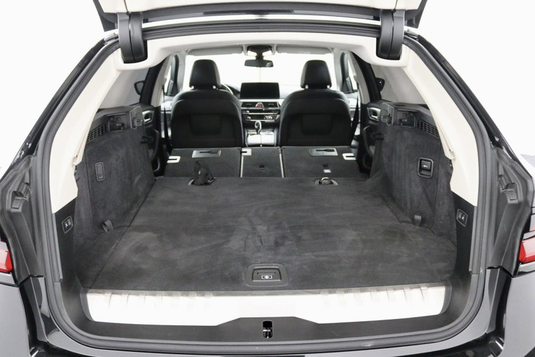 Vehicle Image 37