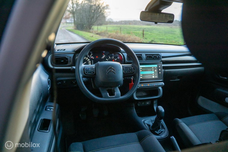Vehicle Image 23