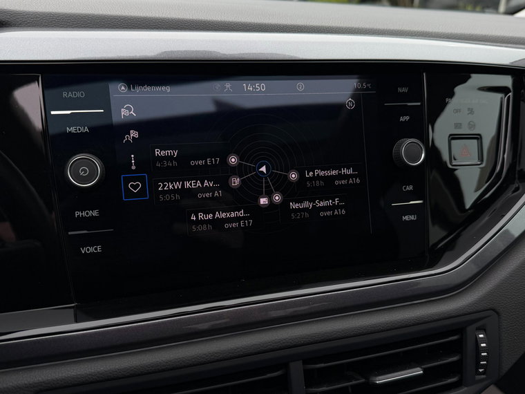 Vehicle Image 21