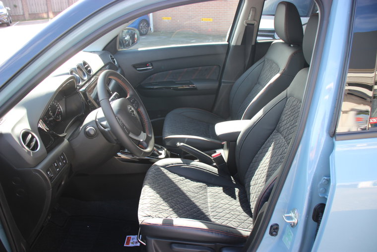 Vehicle Image 9