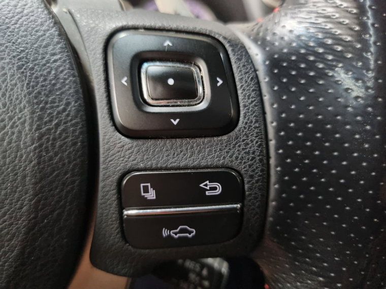 Vehicle Image 42