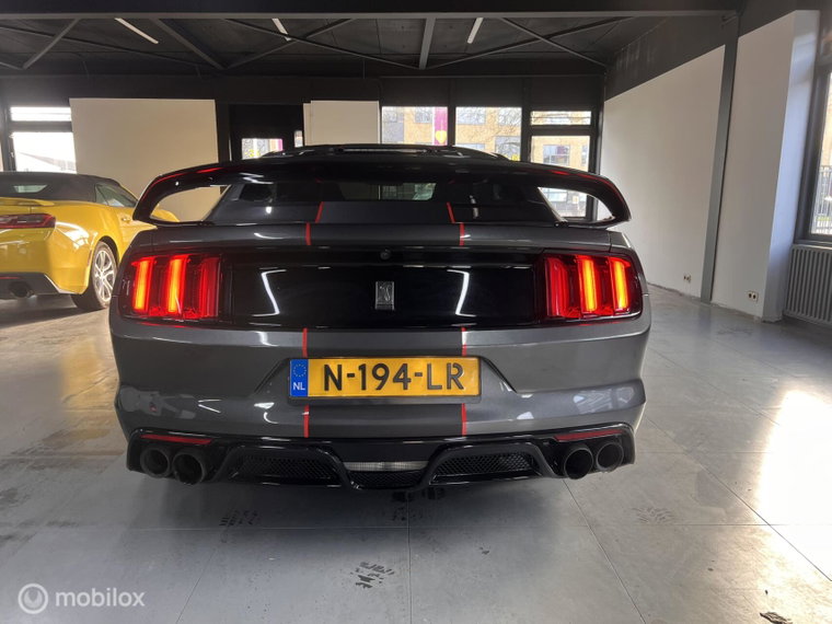 Vehicle Image 24