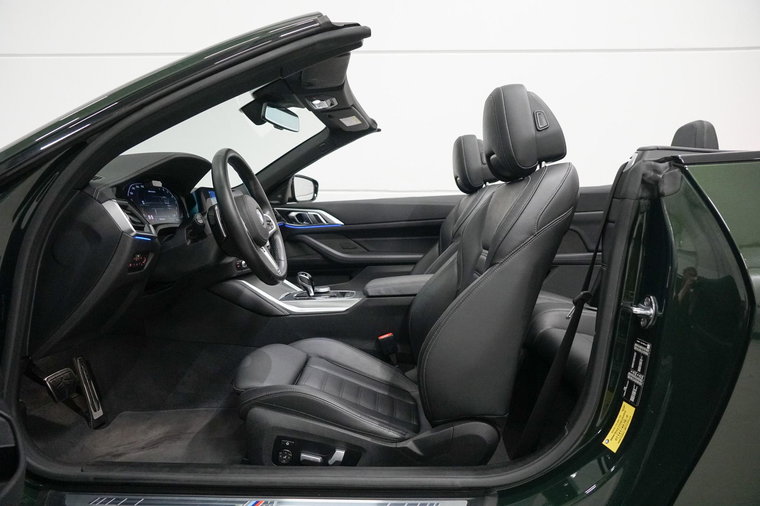 Vehicle Image 24