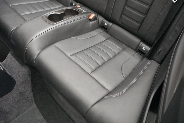 Vehicle Image 36