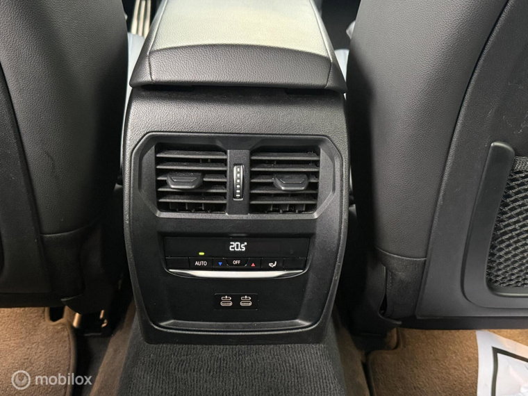 Vehicle Image 45