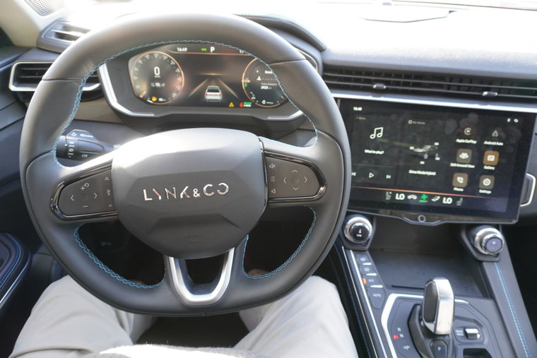 Vehicle Image 16