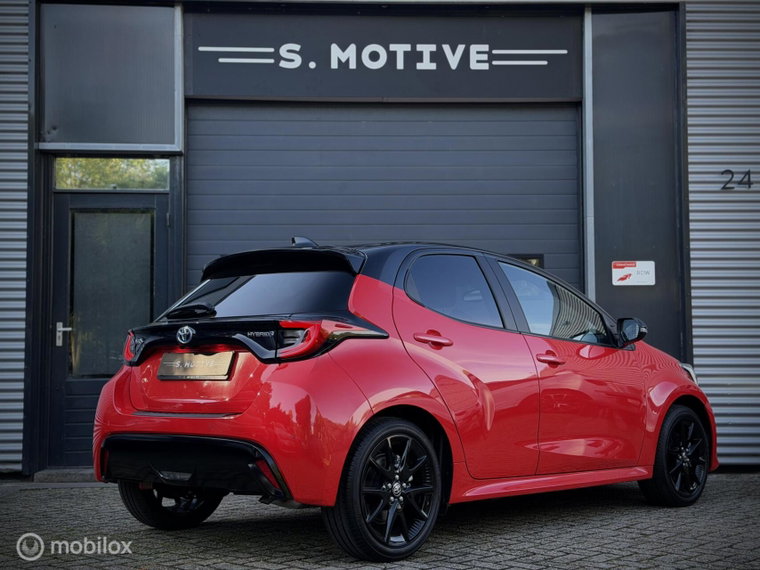 Vehicle Image 11