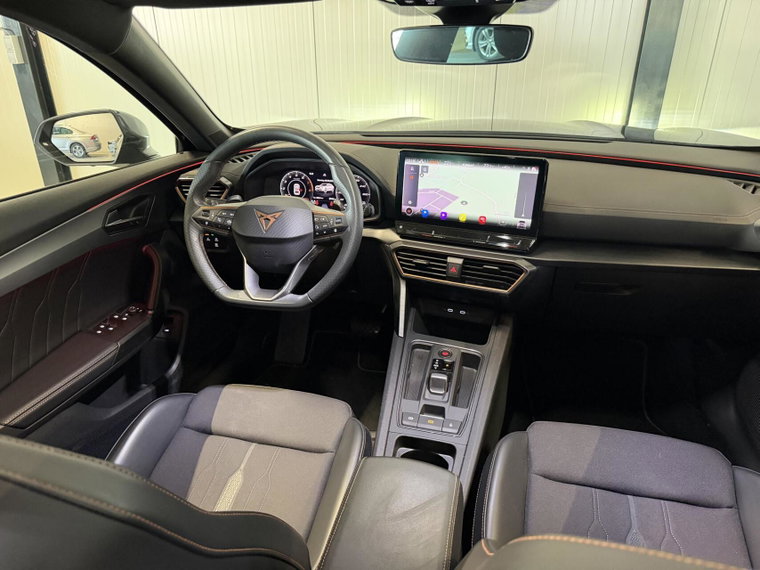 Vehicle Image 11