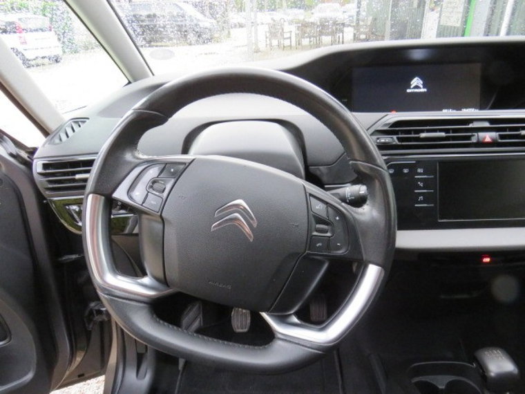 Vehicle Image 26