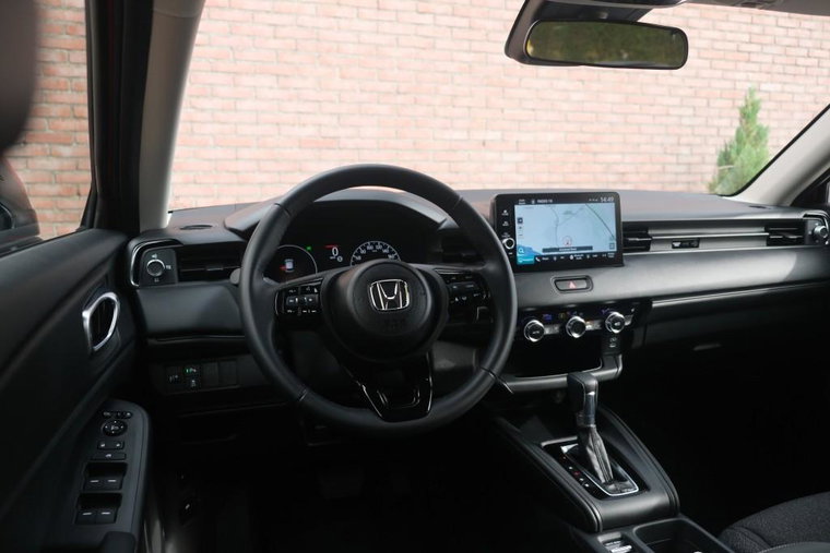 Vehicle Image 14