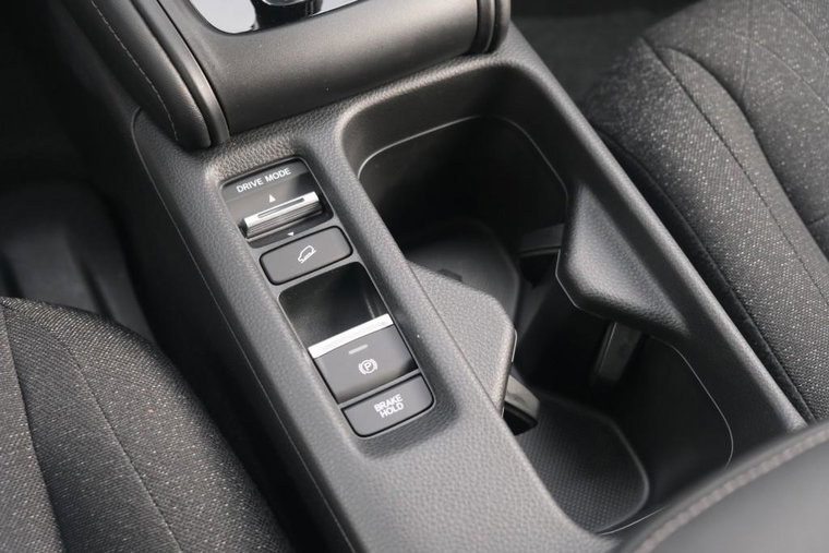 Vehicle Image 24