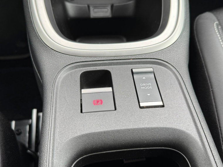 Vehicle Image 52