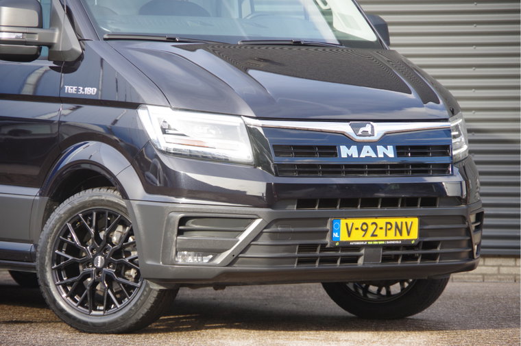 Vehicle Image 30
