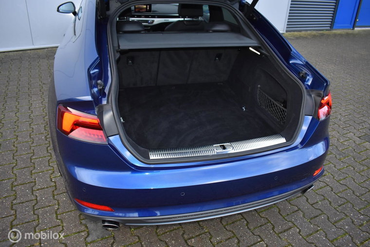 Vehicle Image 45