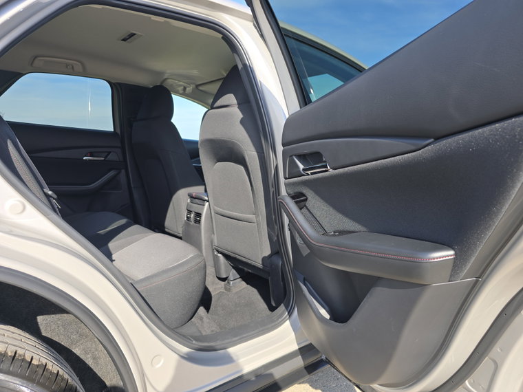 Vehicle Image 37