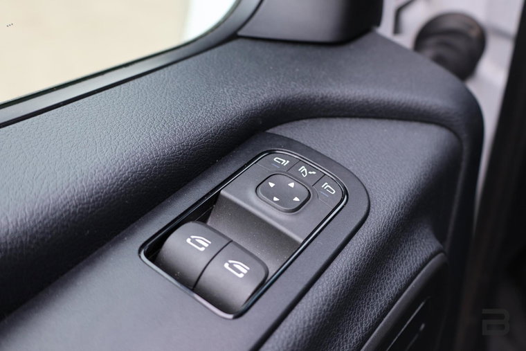 Vehicle Image 36