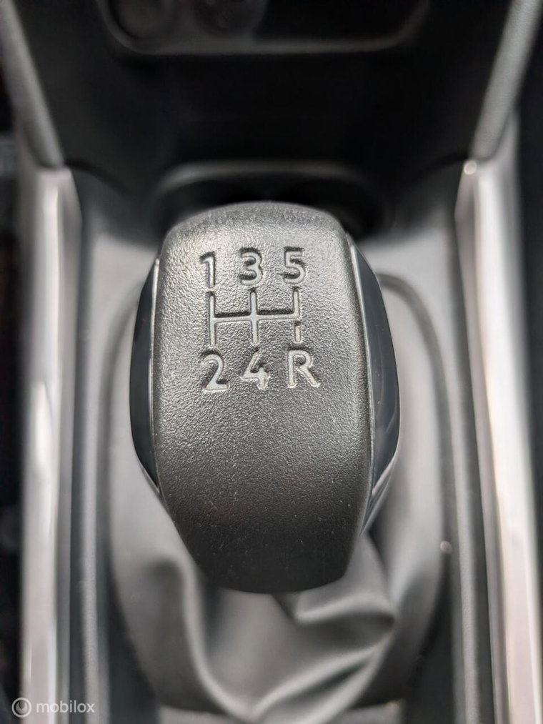Vehicle Image 29