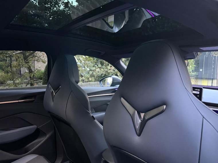 Vehicle Image 20