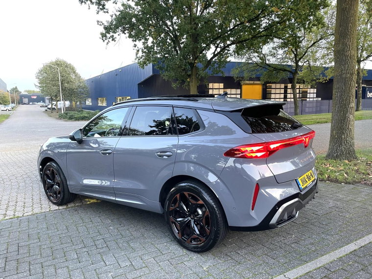 Vehicle Image 28