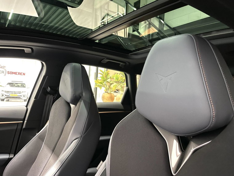 Vehicle Image 37
