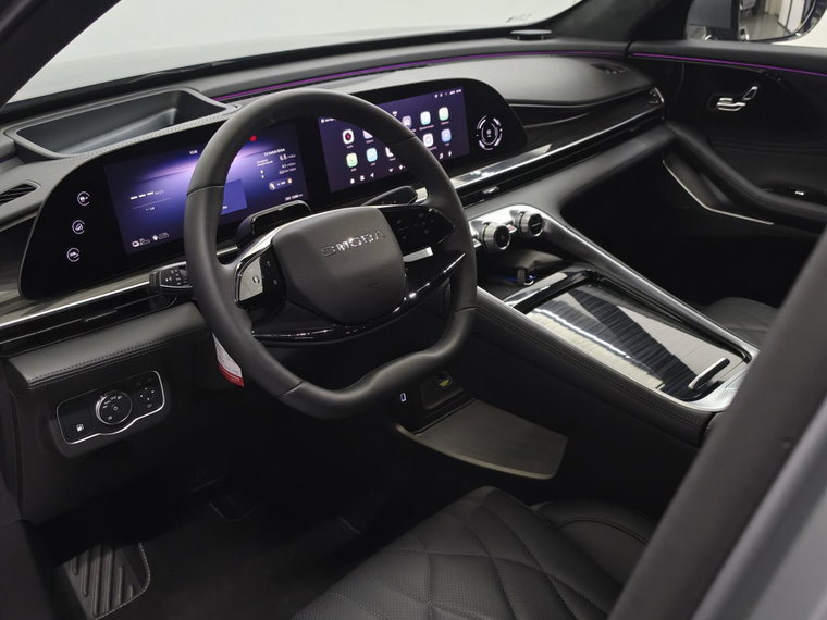 Vehicle Image 48