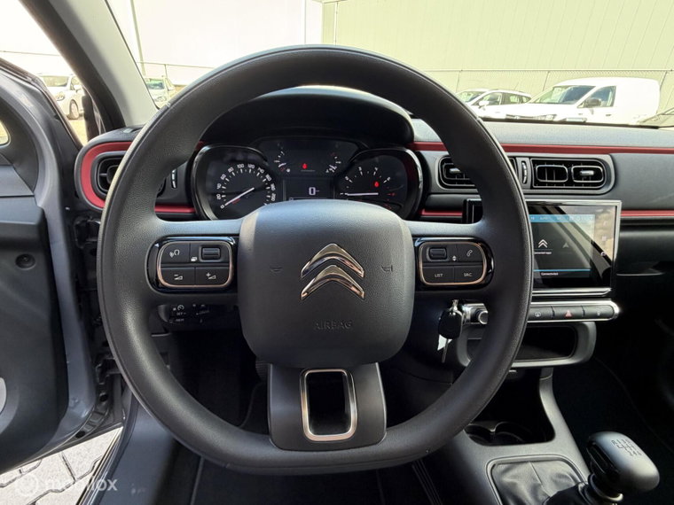 Vehicle Image 22