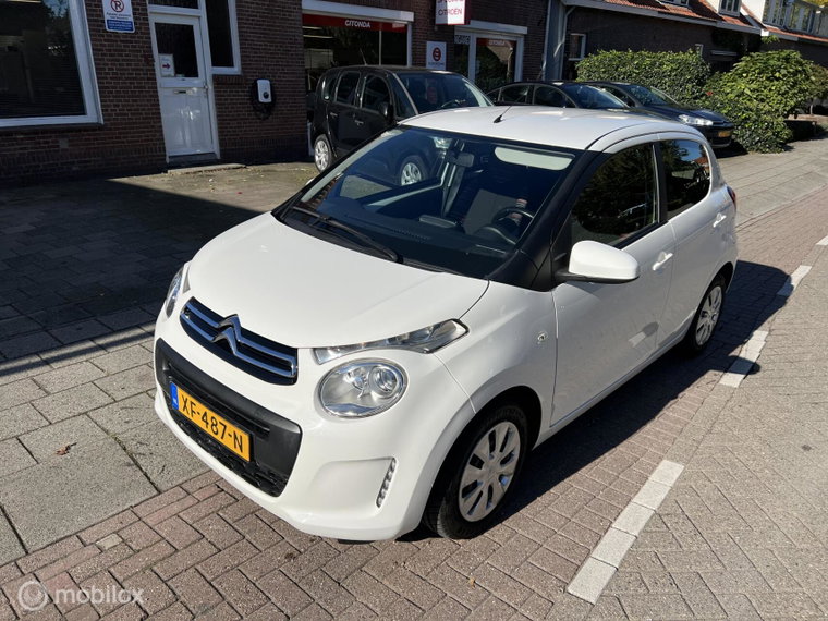 Vehicle Image 16