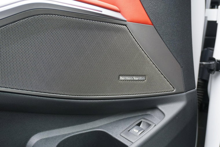 Vehicle Image 24