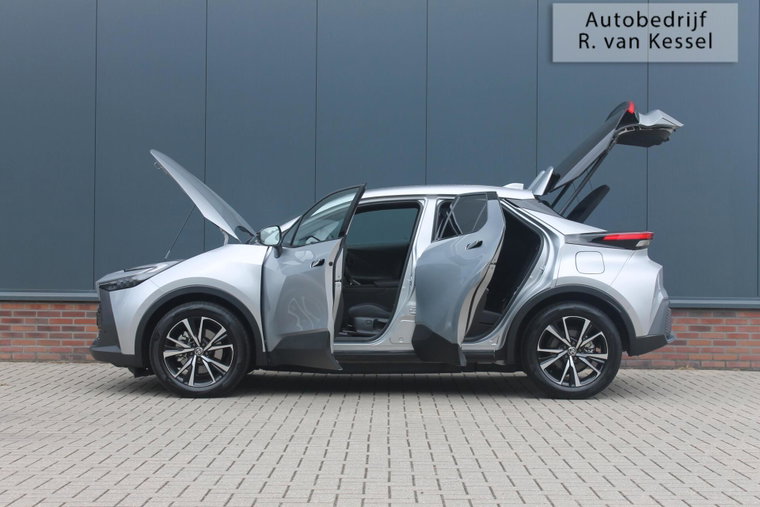 Vehicle Image 13