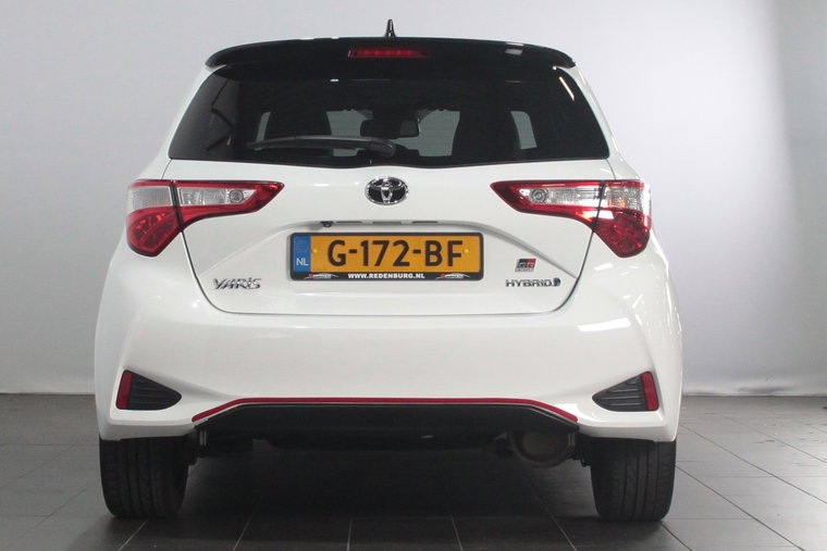 Vehicle Image 6