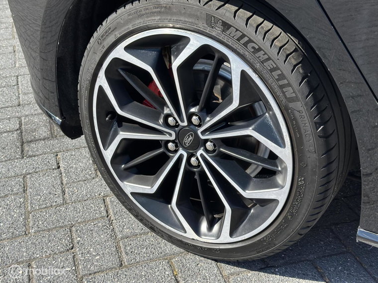 Vehicle Image 37