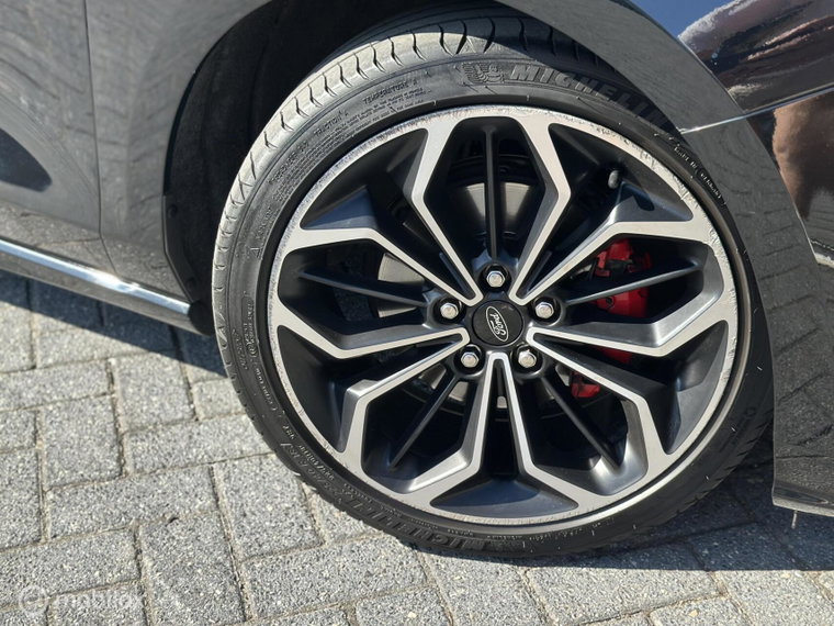 Vehicle Image 38
