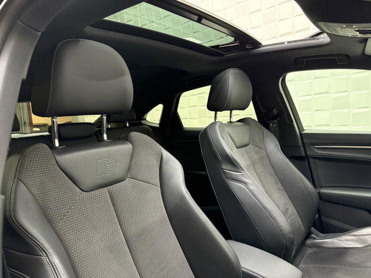 Vehicle Image 33