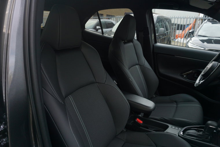 Vehicle Image 14