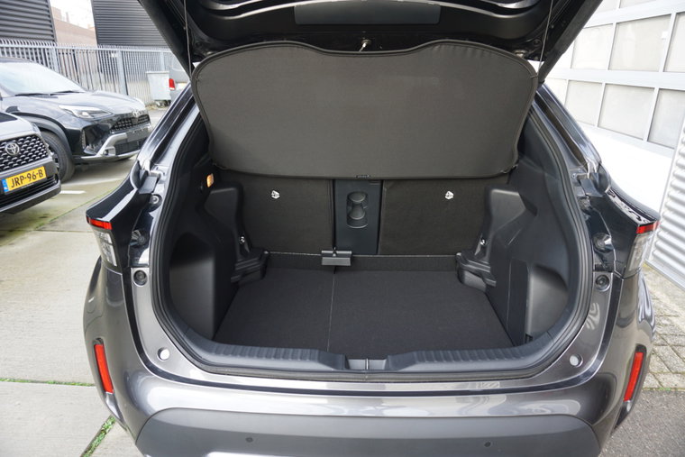 Vehicle Image 16