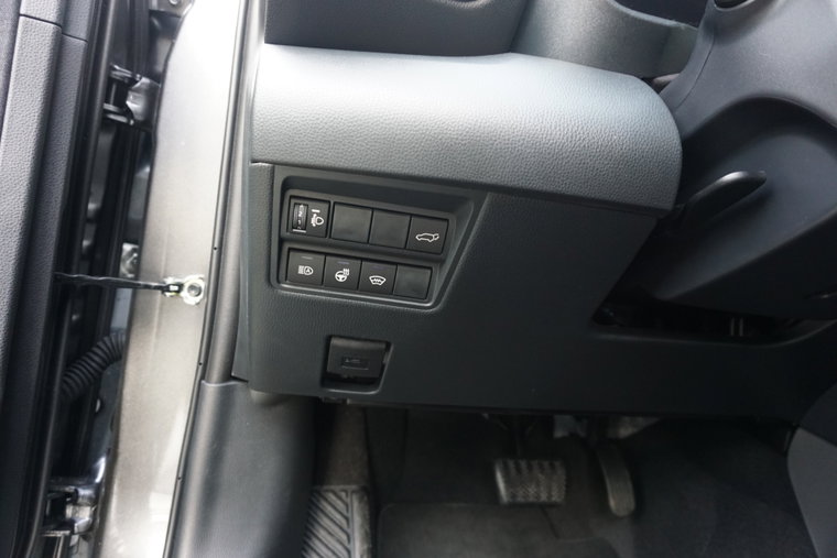 Vehicle Image 24