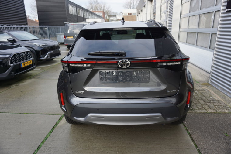 Vehicle Image 6