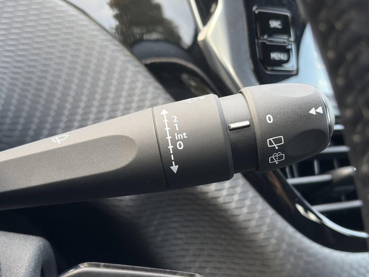 Vehicle Image 27