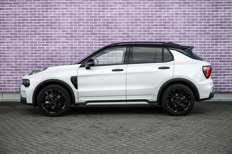 Vehicle Image 4